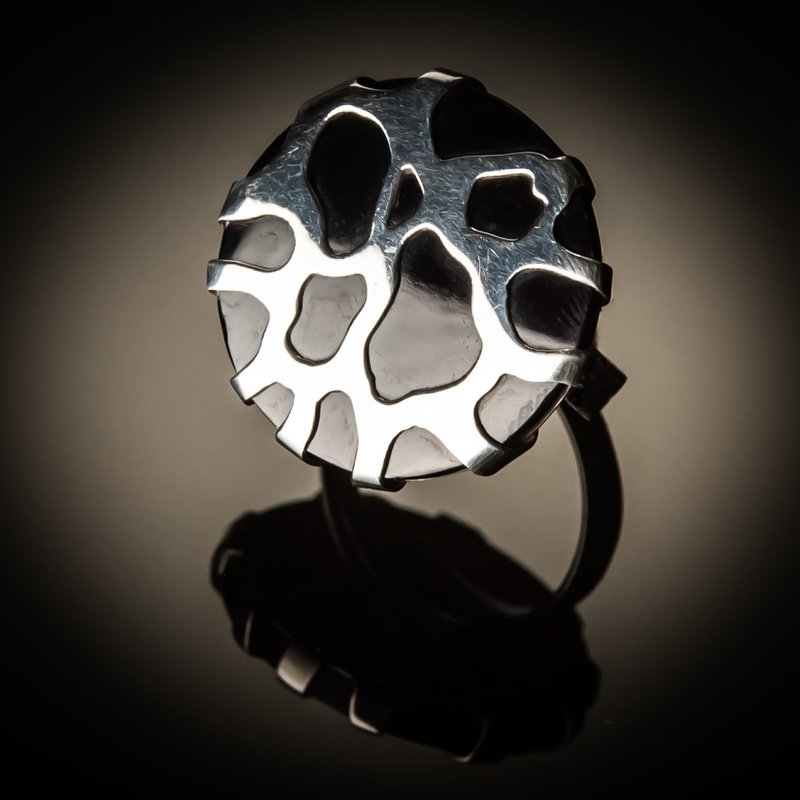 Black Shell Sterling Silver Cobweb Design Ring
