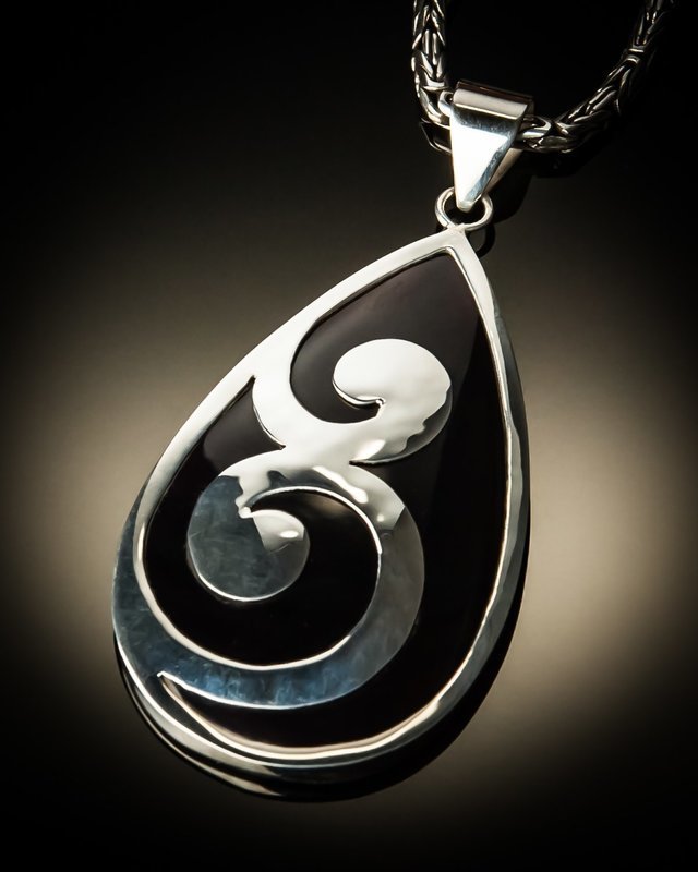 Black Shell Sterling Silver Ying Yang Pendant