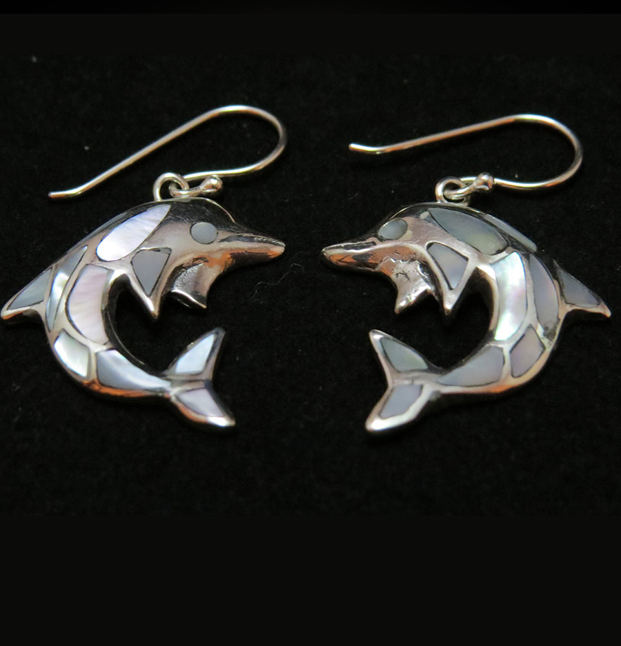 Mother of Pearl SS Dolphin Earrings