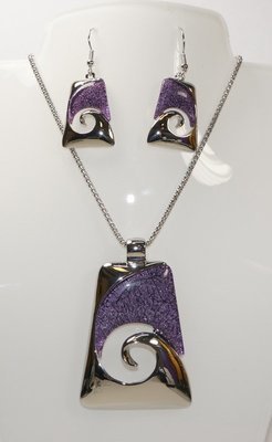 Abstract Wave Necklace and Earrings Set