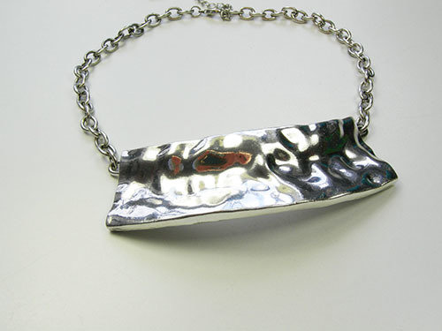 Metal Necklace with LG Pendant
