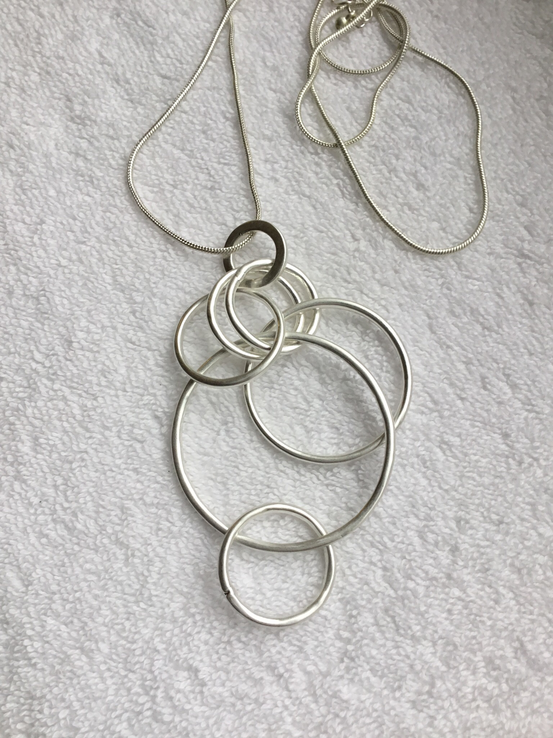 Hanging Circle Link Necklace 
