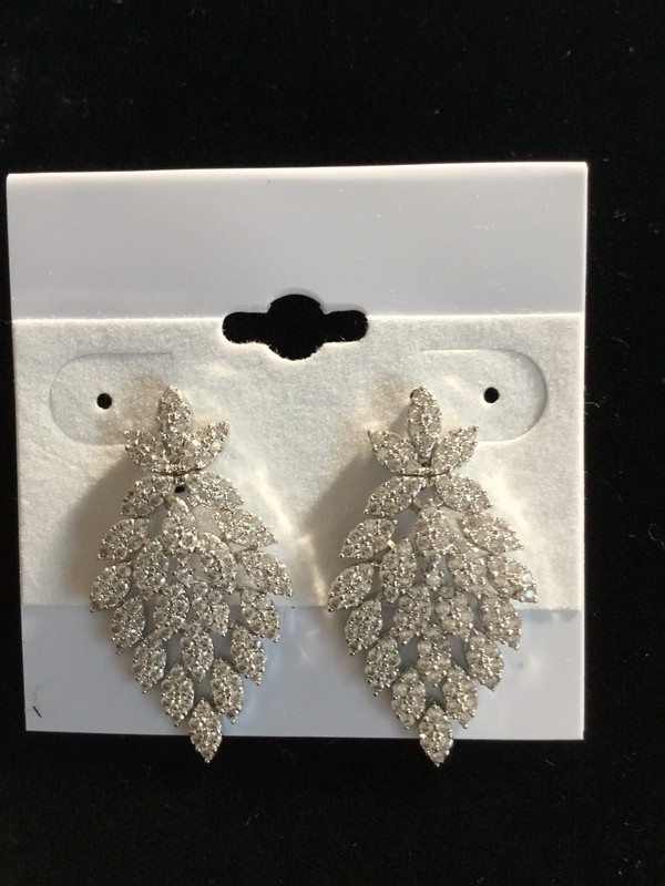 Silver Crystal V-designer Earrings 