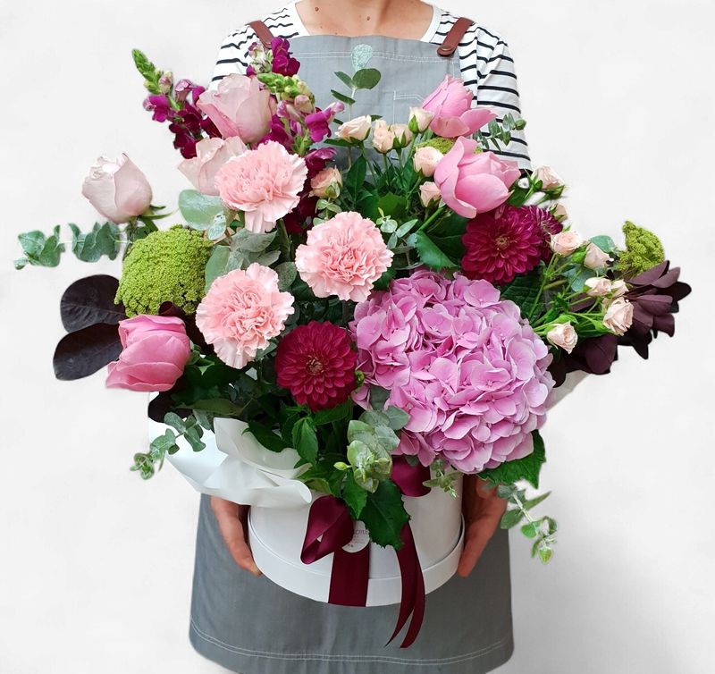 The Lotus Hat Box Arrangement