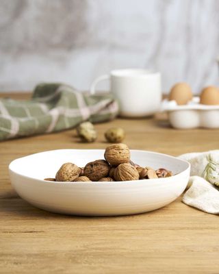 Robert Gordon At Home Shallow Serving Bowl – White | 24 cm