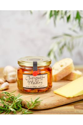 Ogilvie &amp; Co Antipasto Medley – Gourmet Chargrilled Vegetable Mix