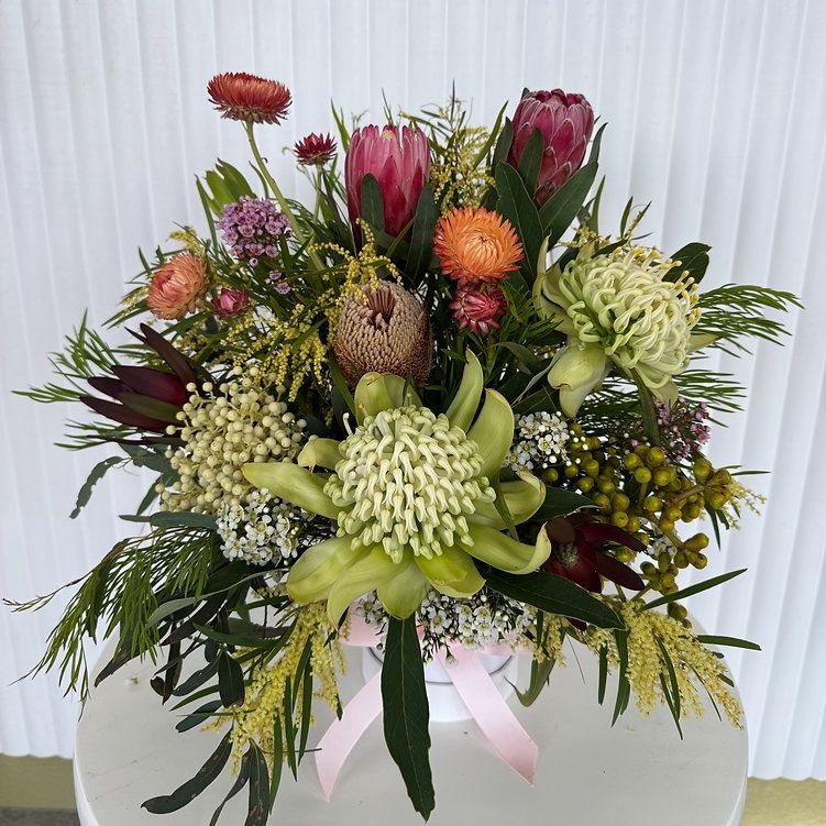 The Lotus Native Hat Box