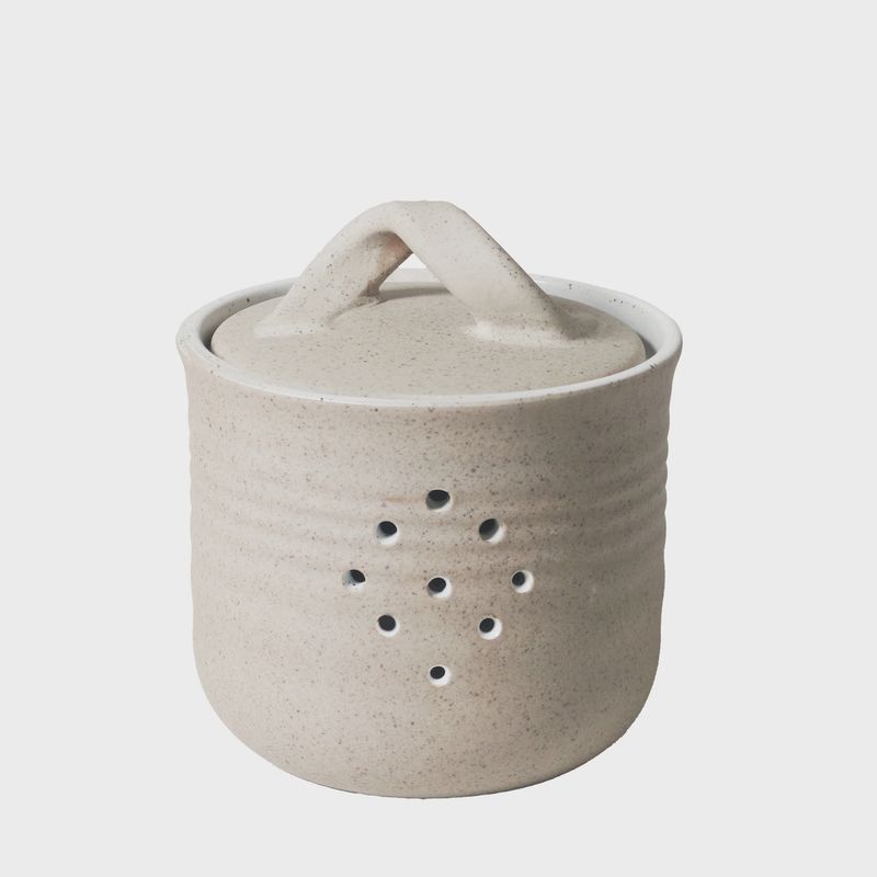 Robert Gordon Garden to Table Garlic Canister