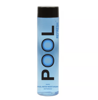 Traitement hebdomadaire de l&#39;eau de la piscine