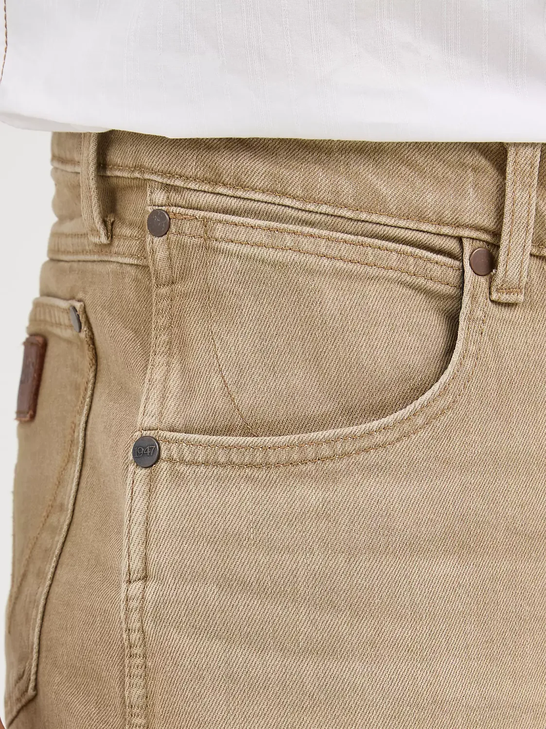 Men's Wrangler Retro® Slim Fit Straight Leg Jean  112345014