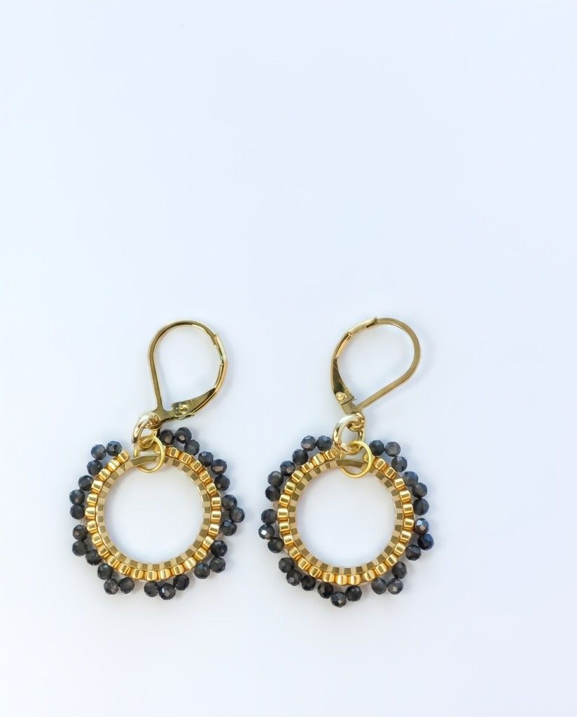 Kolczyki pozłacane z obsydianem srebrzystym