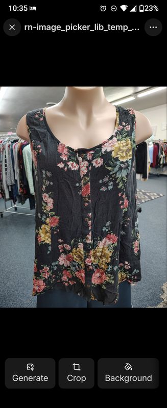 Torrid floral sleeveless top button front size 6x