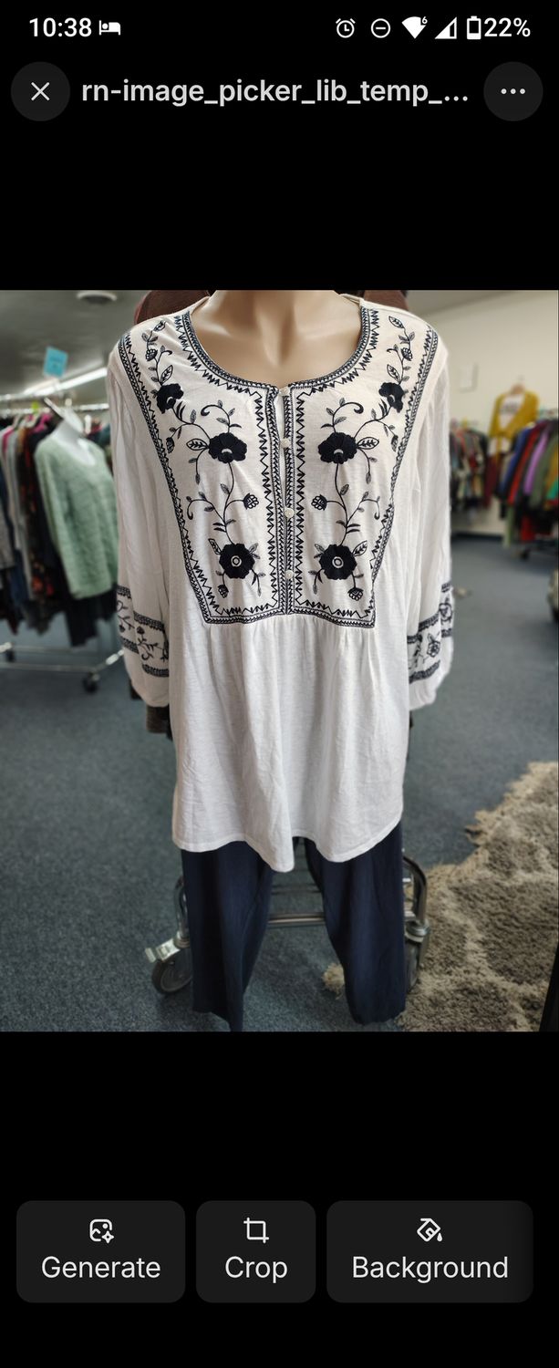 Lane Bryant NWT white tunic top with embroidery size 6x