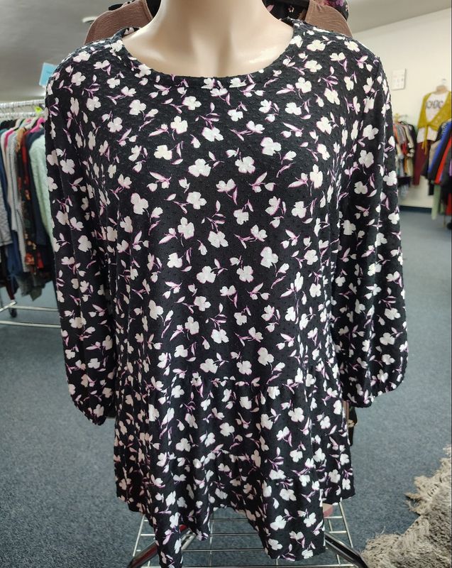 Lane Bryant NWT floral tiered top size 6x