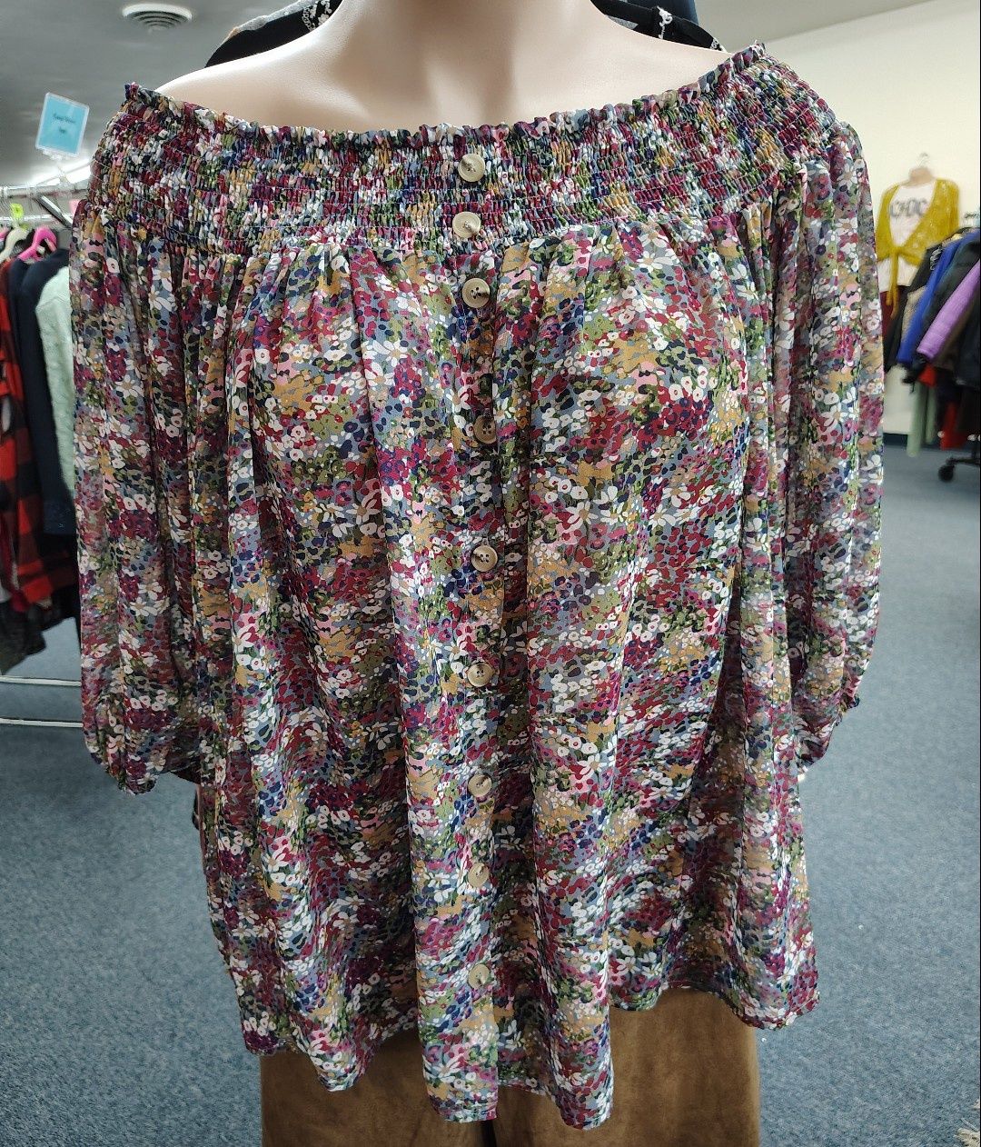 Davi &amp; Dani floral semi sheer button top size 3x