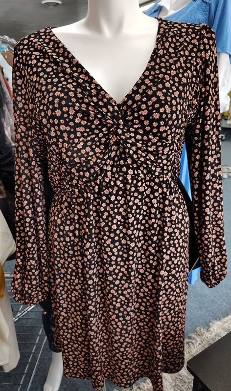 Gilli floral babydoll knee length dress size 2x