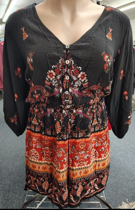 City Chic long sleeve floral romper size 3x 24