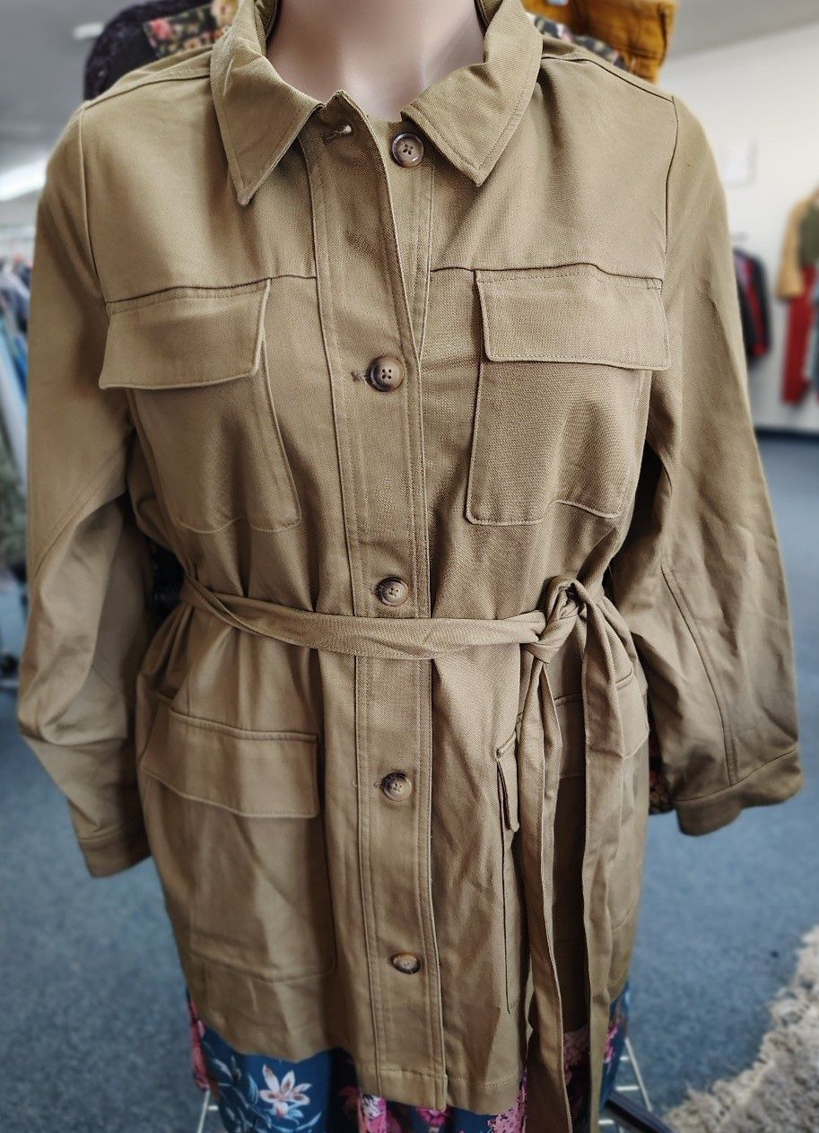 Lane Bryant NWOT green belted utility canvas jacket size 22 3x