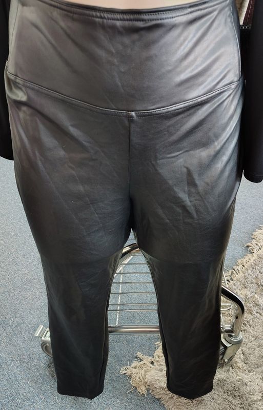 Dex black faux leather leggings size 1x