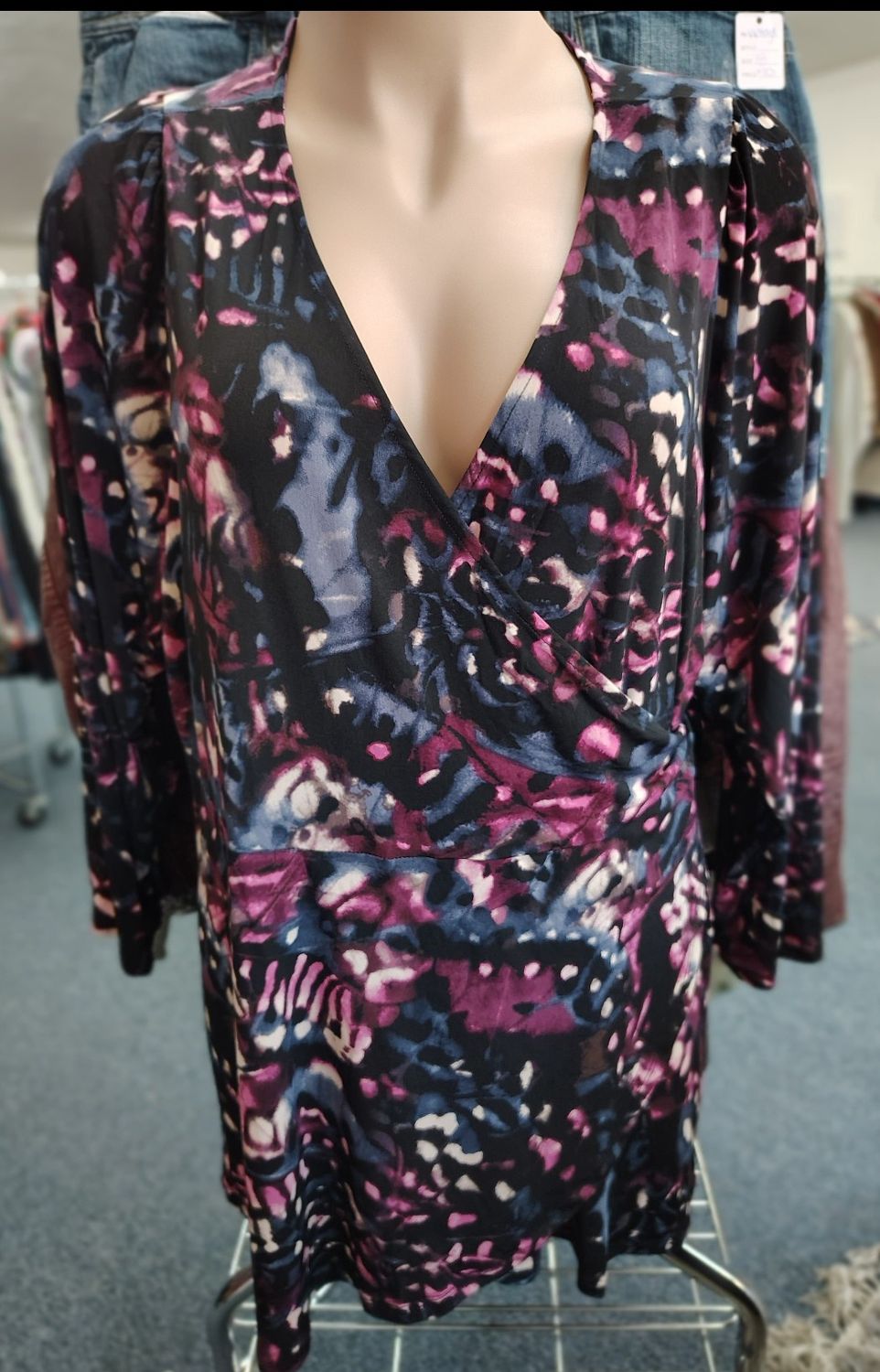 Torrid printed wrap top size 6x