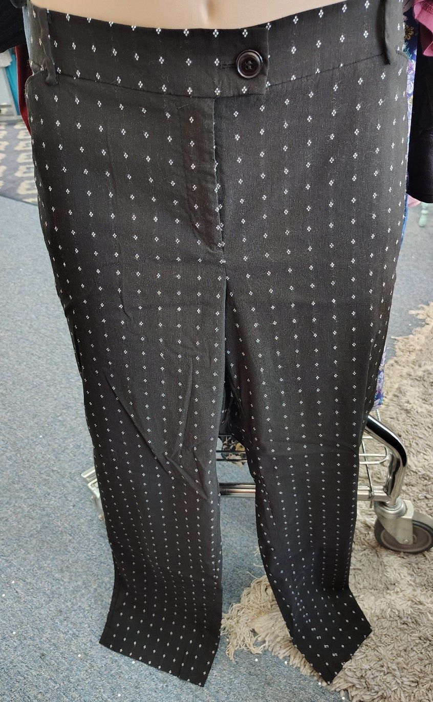 Lane Bryant black patterned stretchy dress pants size 24