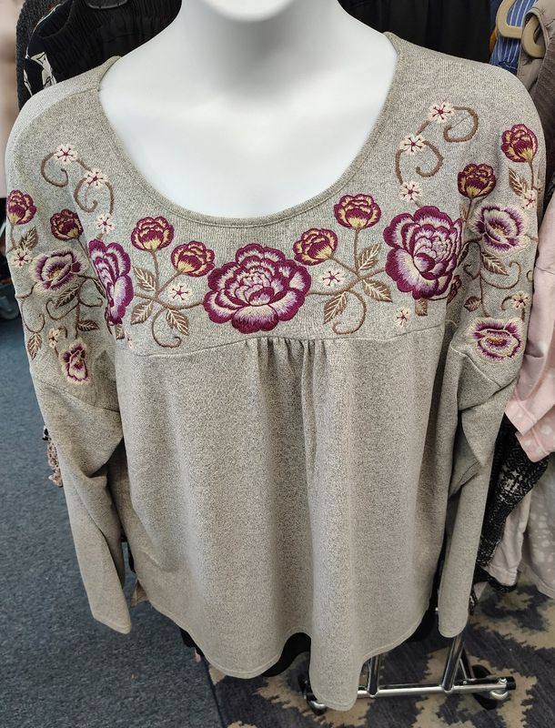 Savannah Jane gray embroidered flowers top 2x