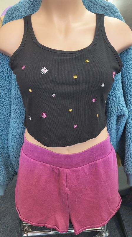 XXL black Victorias Secret Pink ribbed floral crop top