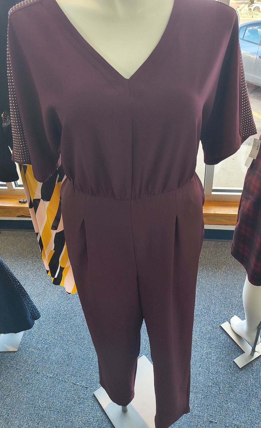 16 1x Lane Bryant maroon no stretch jumsuit