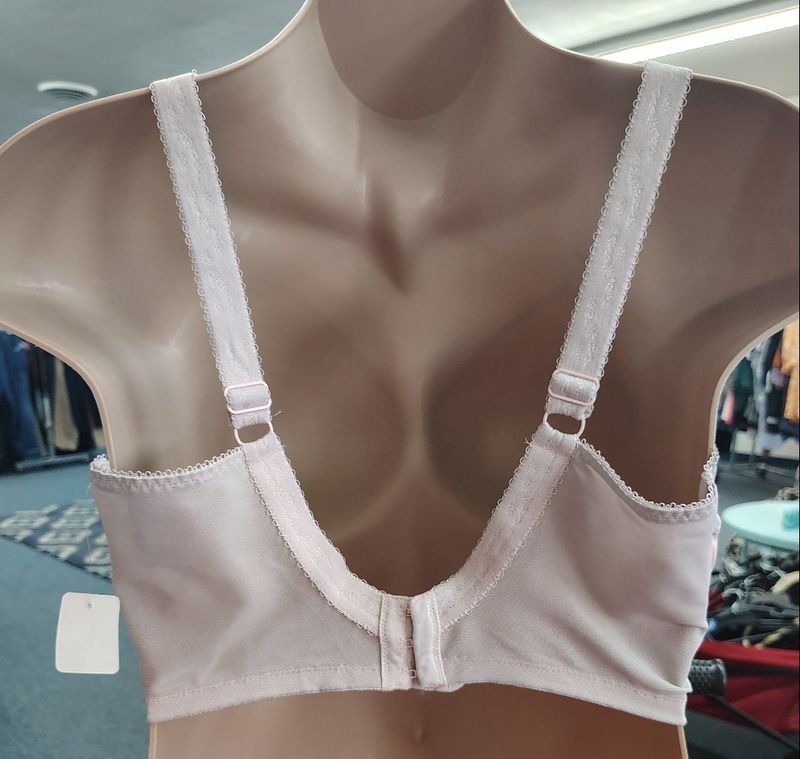 Goddess floral underwire full coverage bra size 40N hard to find
