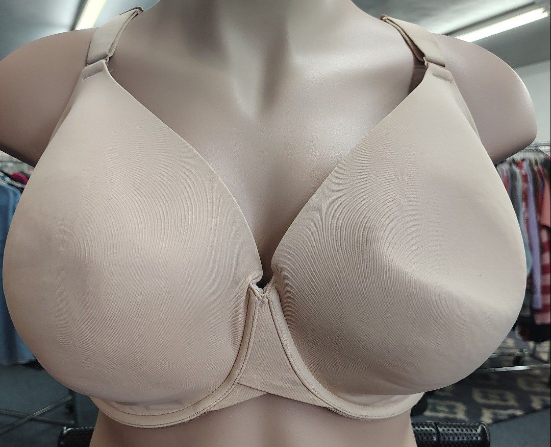 Cacique lightly lined full coverage nude bra size 44G