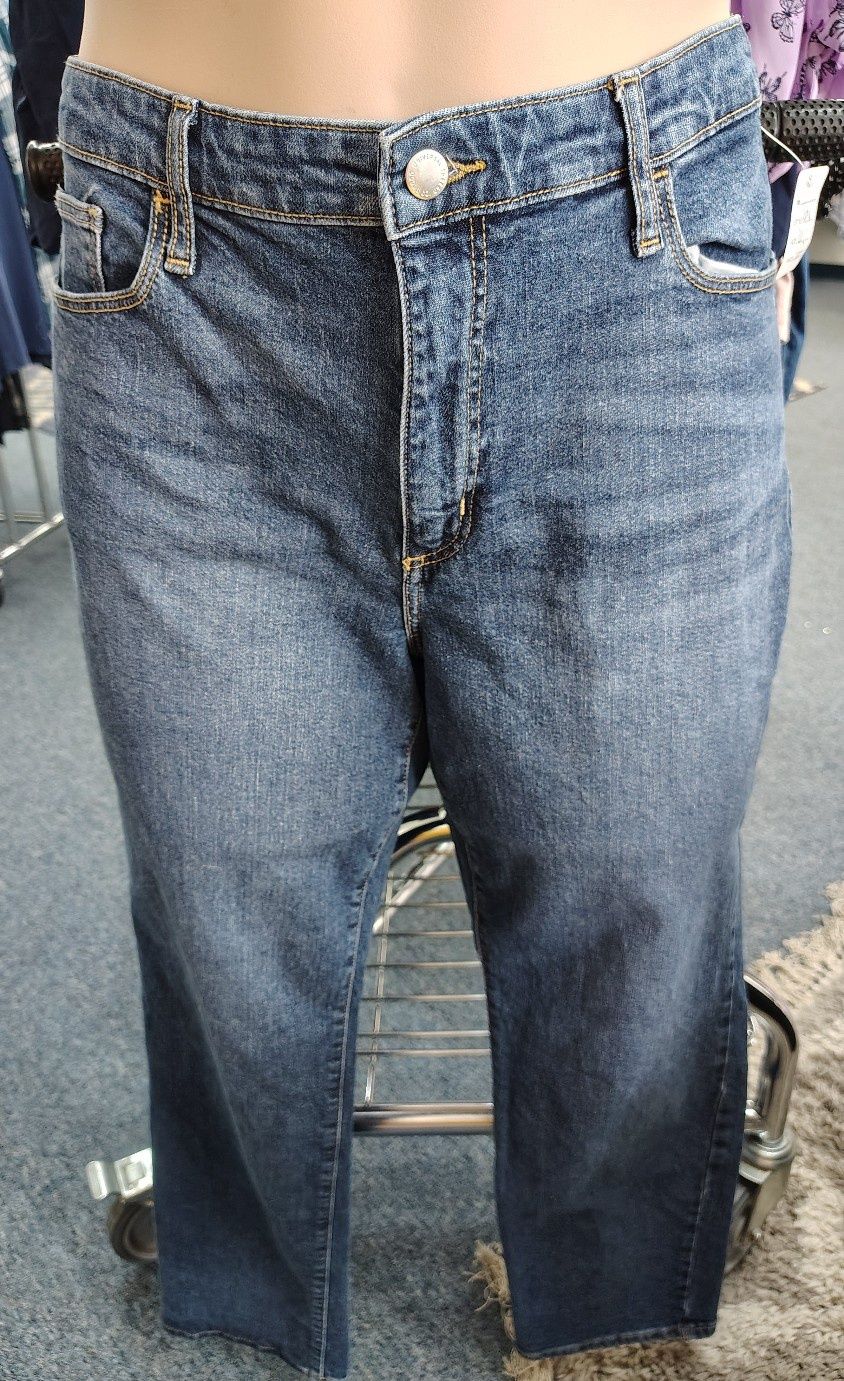Universal Thread high rise straight jeans size 16 long