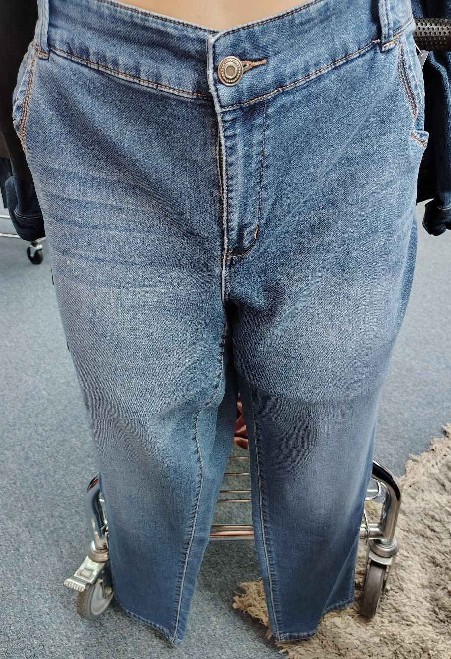 CJ Banks stretch jeans straight leg size 22W