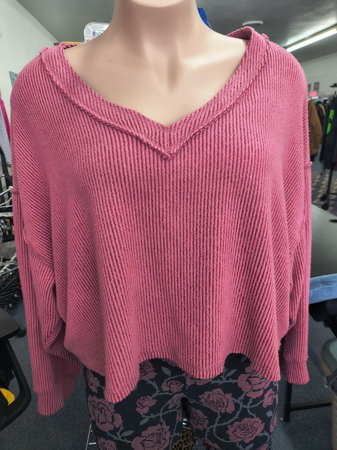 3x Arula soft ribbed oversized slightly cropped top