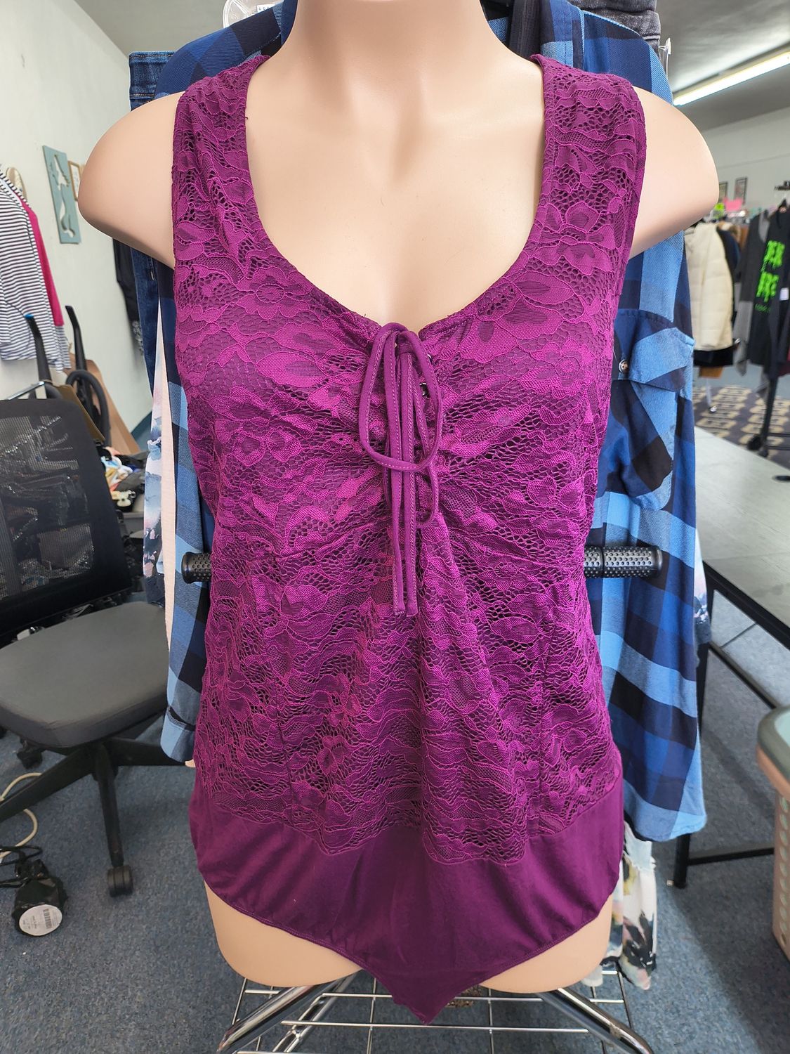5x Torrid purple lace tie front bodysuit