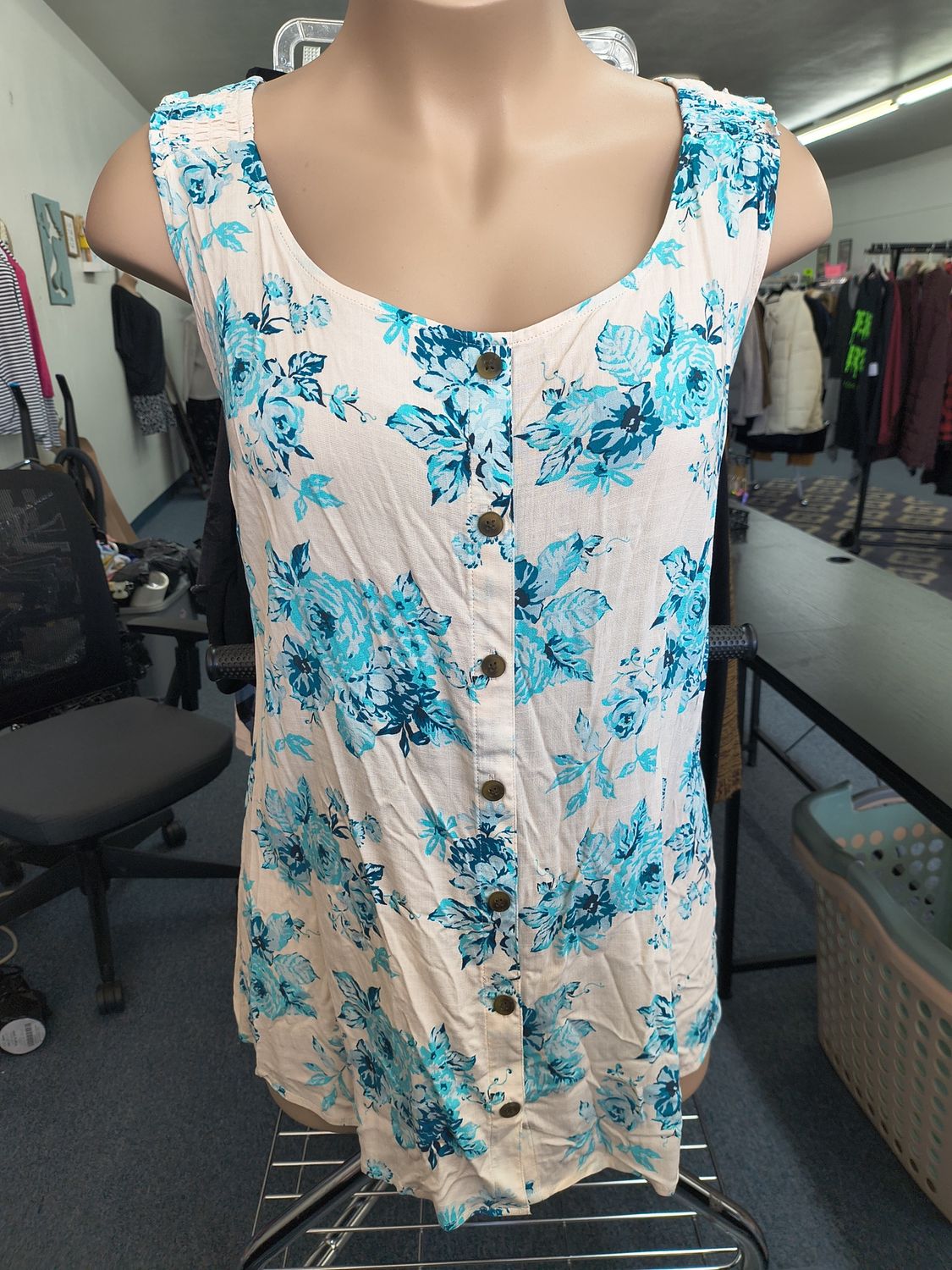 5x Torrid NWT floral tank top blue tan