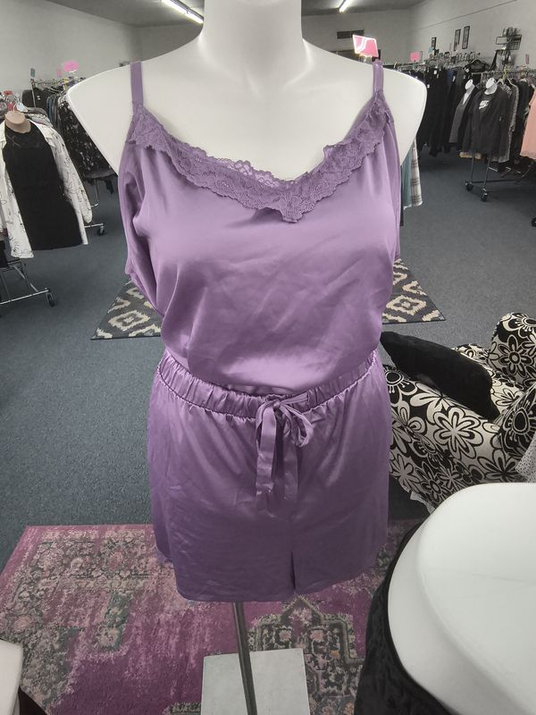 4x/5x Torrid silky 2 piece purple pjs shorts and tank top