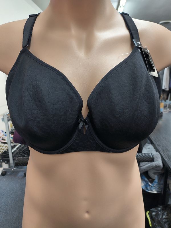 46C Torrid NWT black lightly lined t-shirt bra
