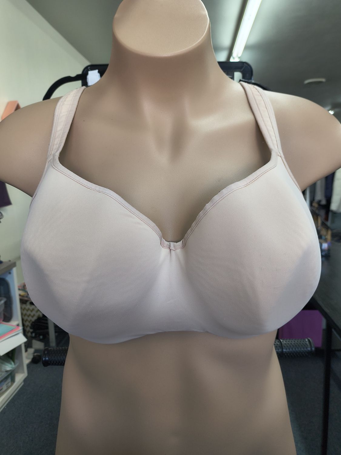 46D Cacique lightly lined nude balconette bra underwire