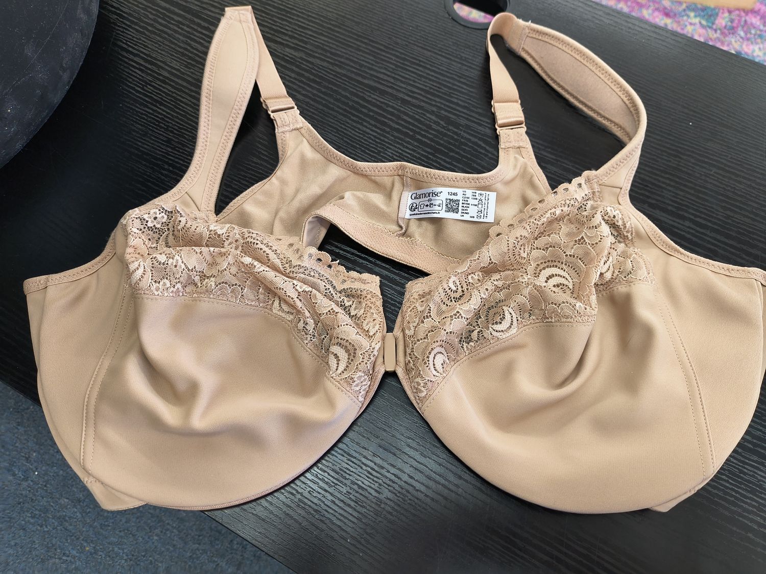 50B Glamorise front close nude lace underwire bra