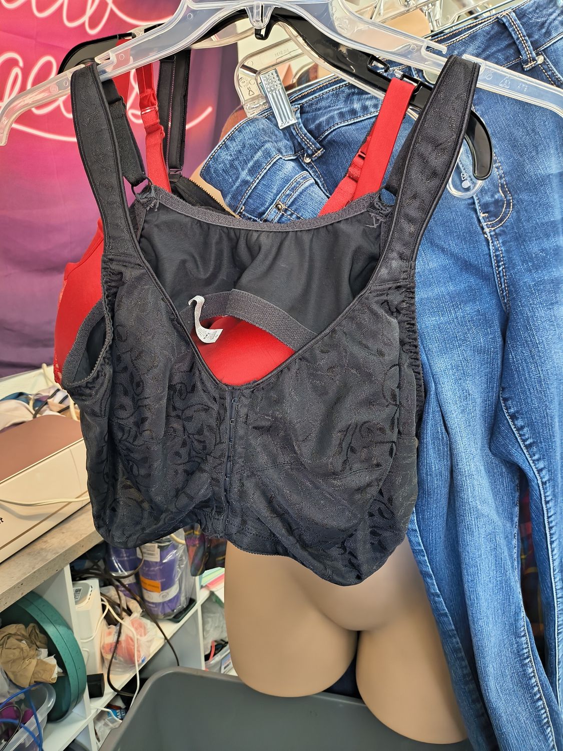 52DD Playtex black animal print wire-free bra front closure