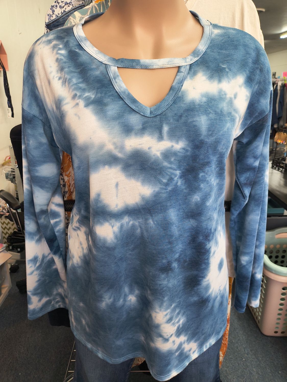 2x Heimish long sleeve tie dye soft top