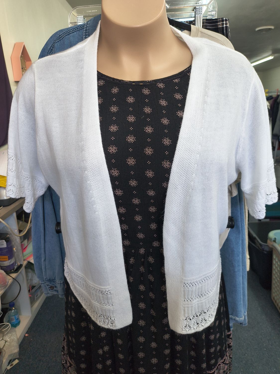 2x Robbie Bee white cropped cardigan sweater