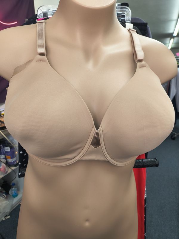 44D Olga nude underwire smoothing bra