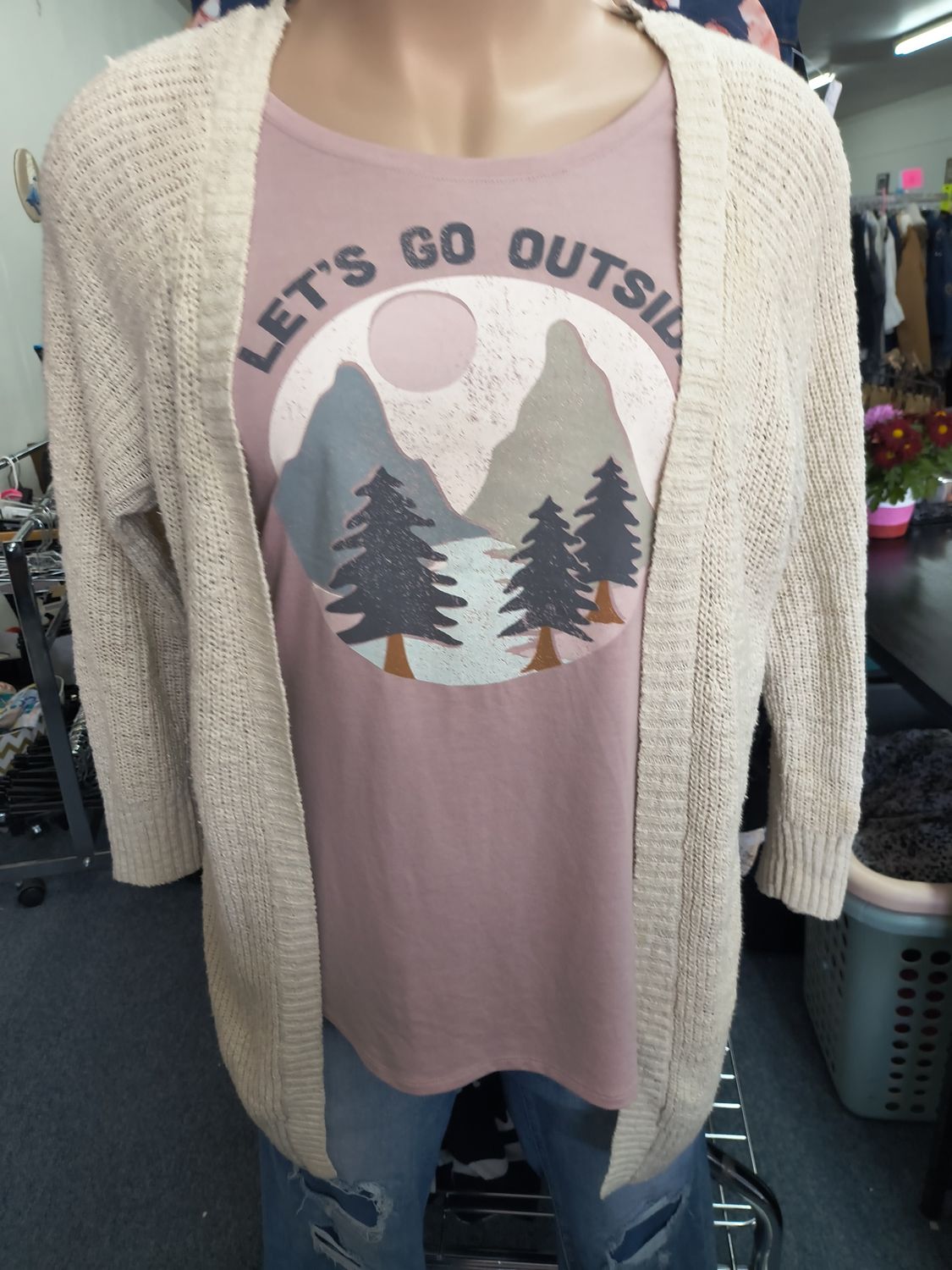 1x Torrid cream lace back longer cardigan