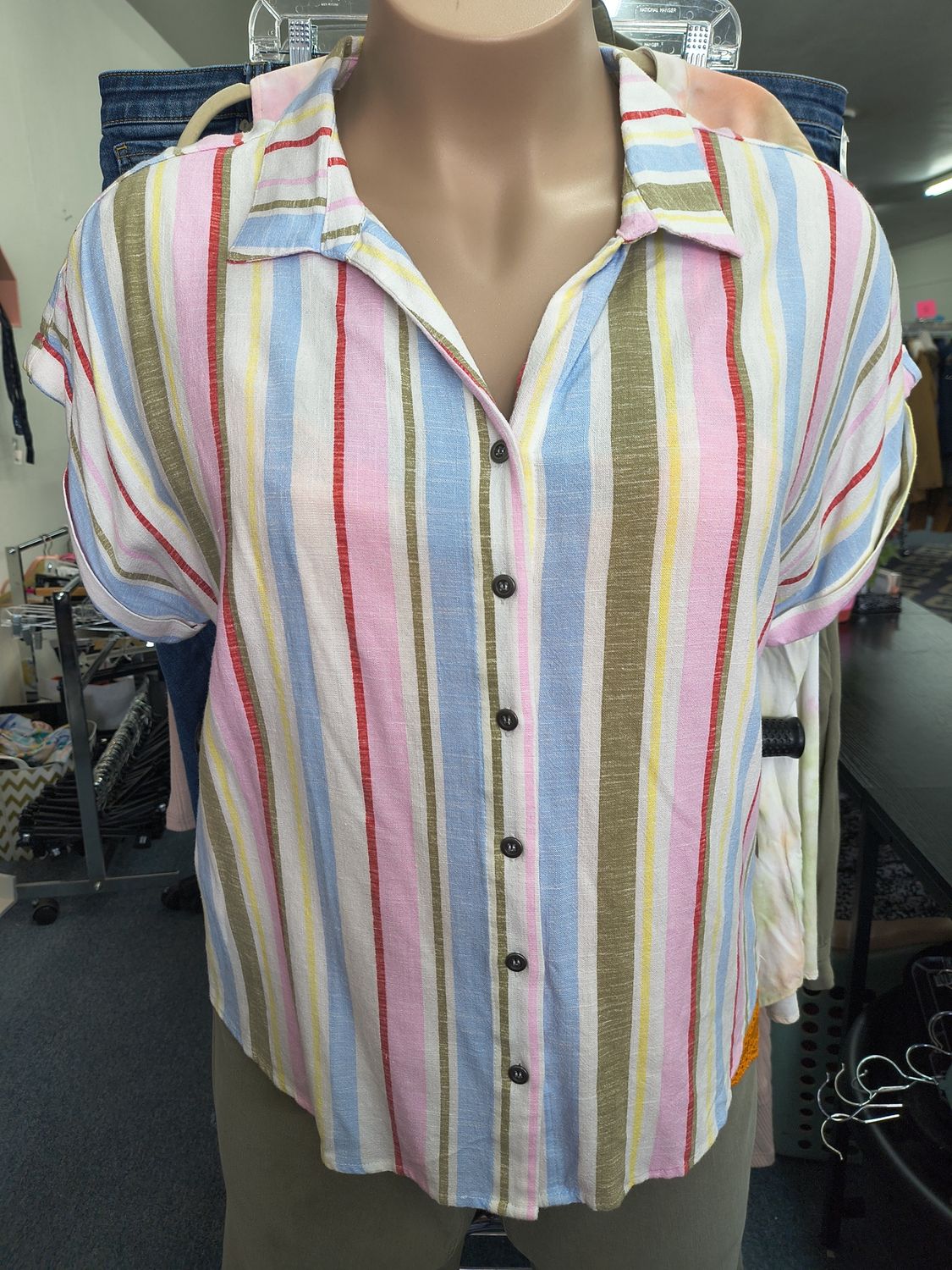 Size XXL NWT Frye &amp; Co striped button front shirt top