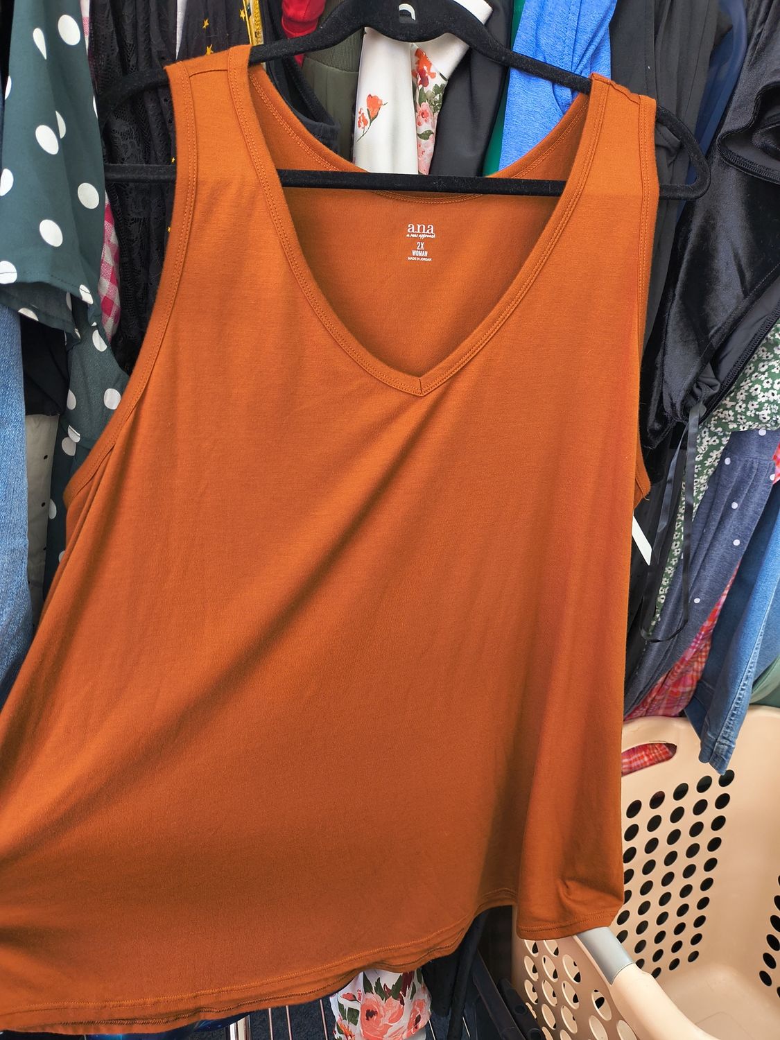 2x a.n.a. rust orange knit tank top
