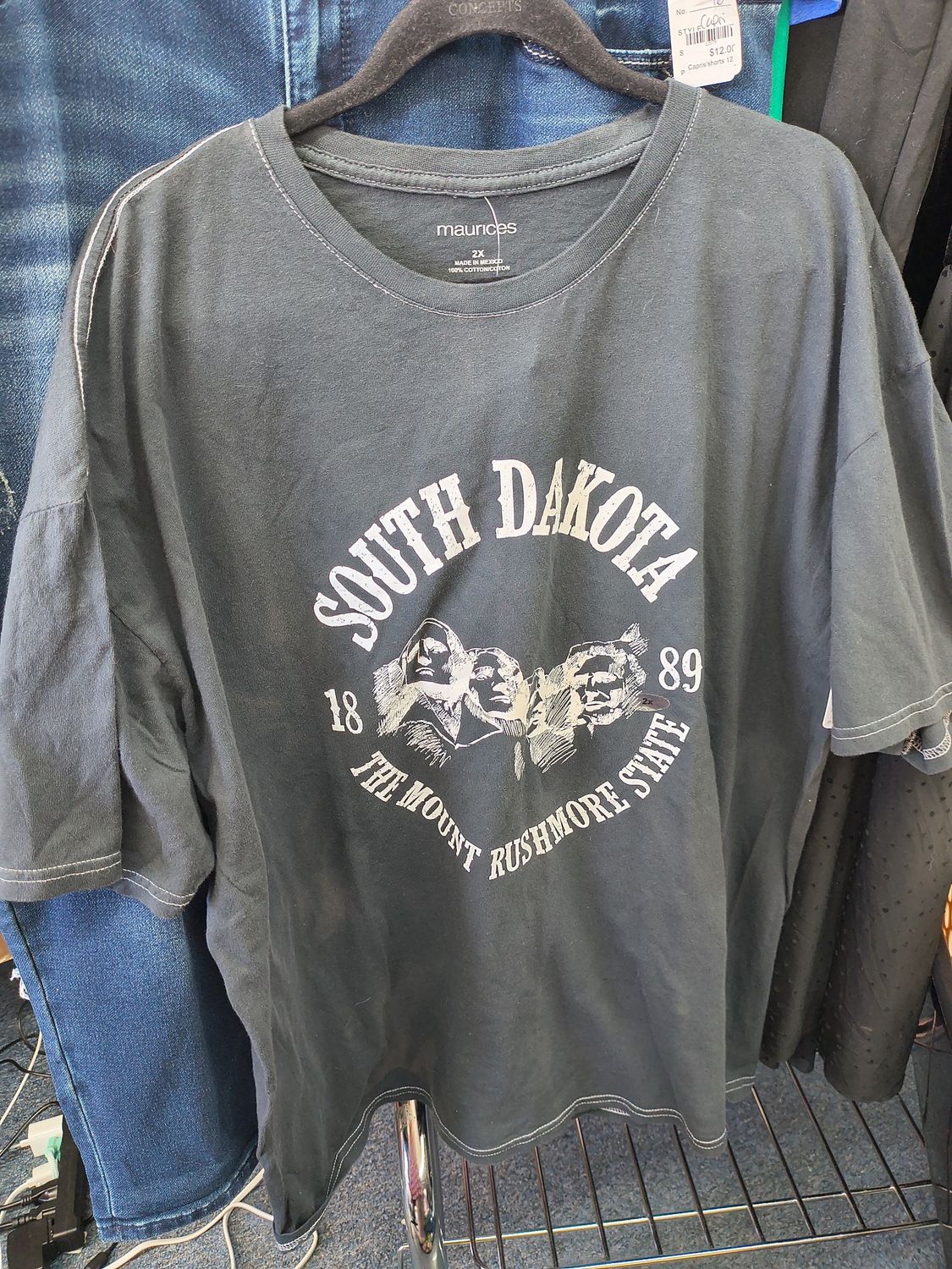 2x Maurices NWT black South Dakota Mount Rushmore tee
