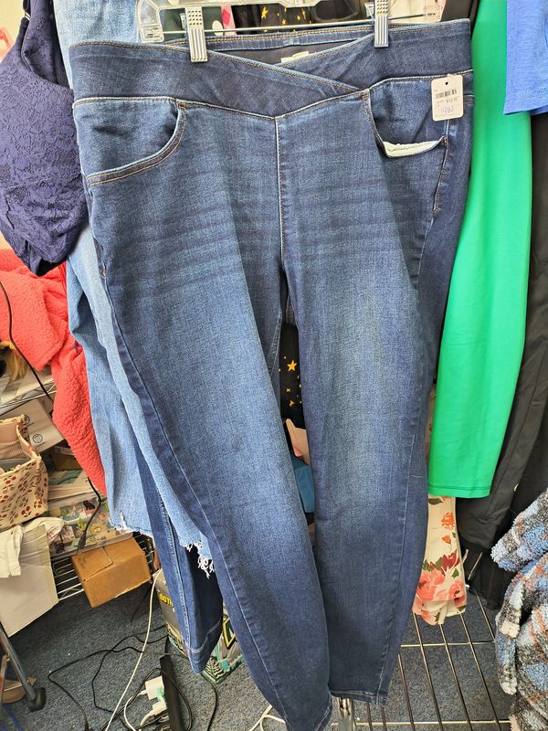 Size 14W Maurices M Jeans high rise jeggings