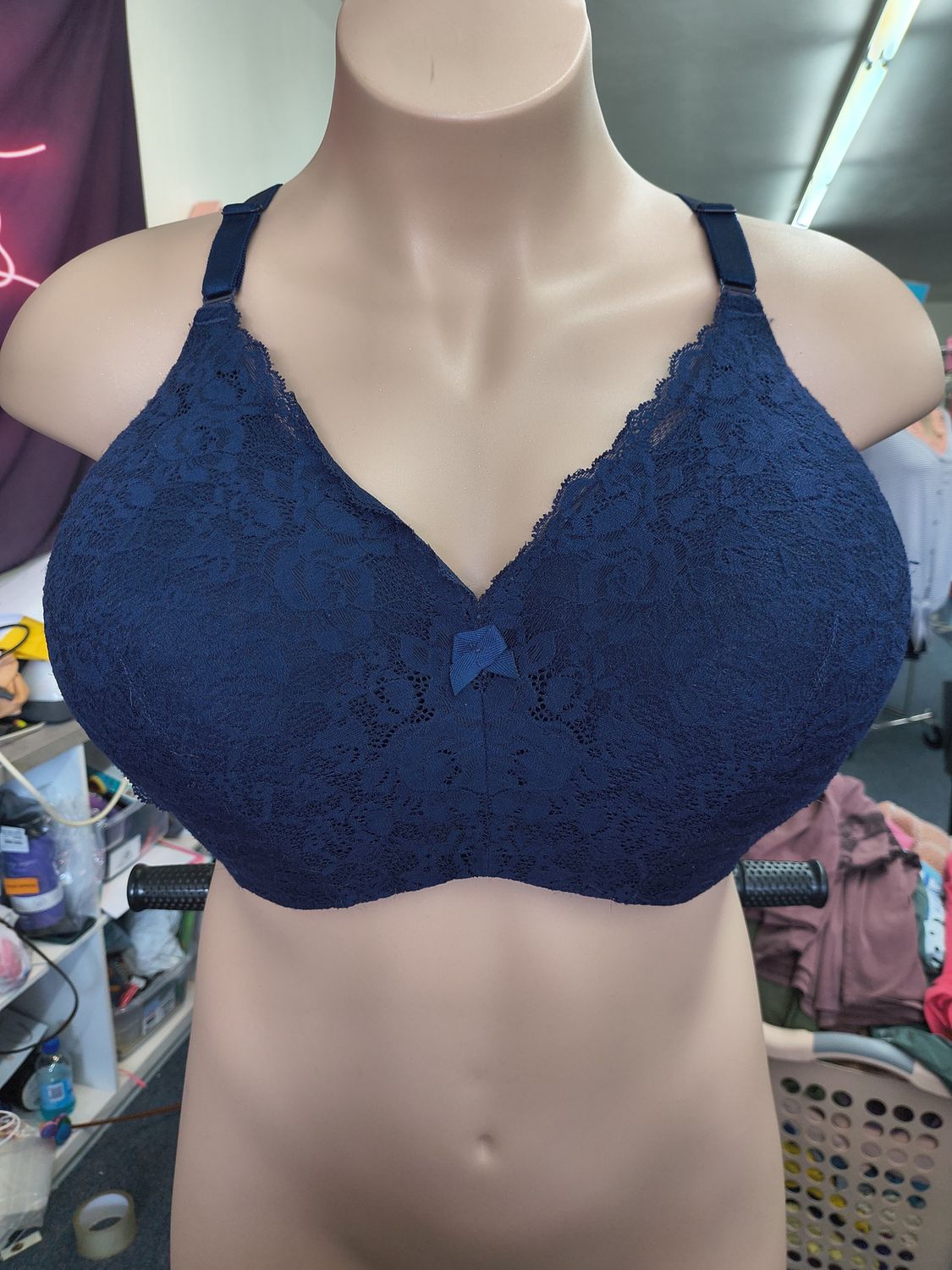 Size 50D Torrid Curve navy lace wire-free lightly lined bra