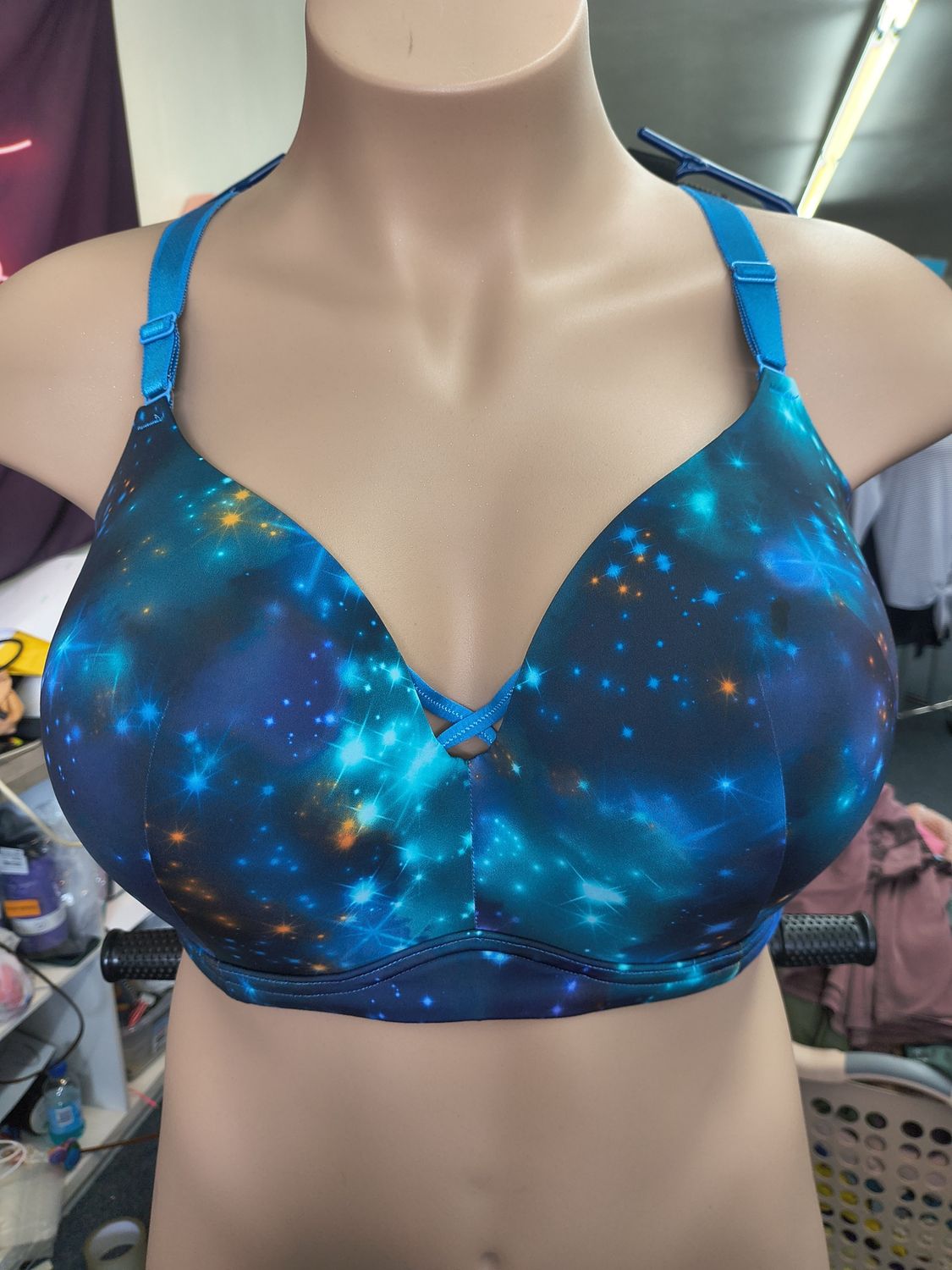 46DD Torrid Curve galaxy print wireless push-up plunge bra
